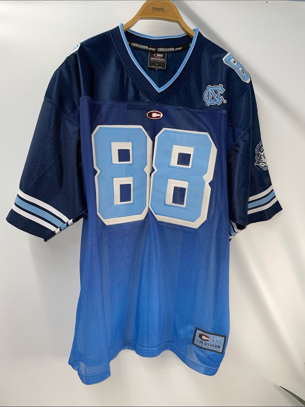 NORTH CAROLINA FOOTBALL JERSEY FTL-05-072
